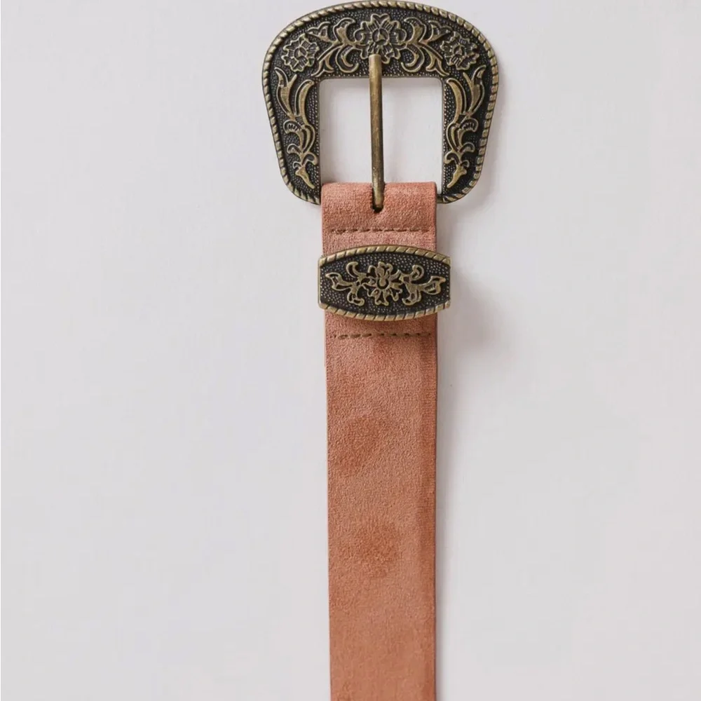 Antique gold Stylish Camel Belt with Gold Buckle NWT OSFA
